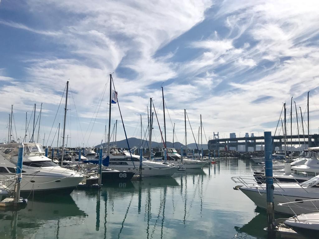 Sea And Yacht Otel Busan Dış mekan fotoğraf